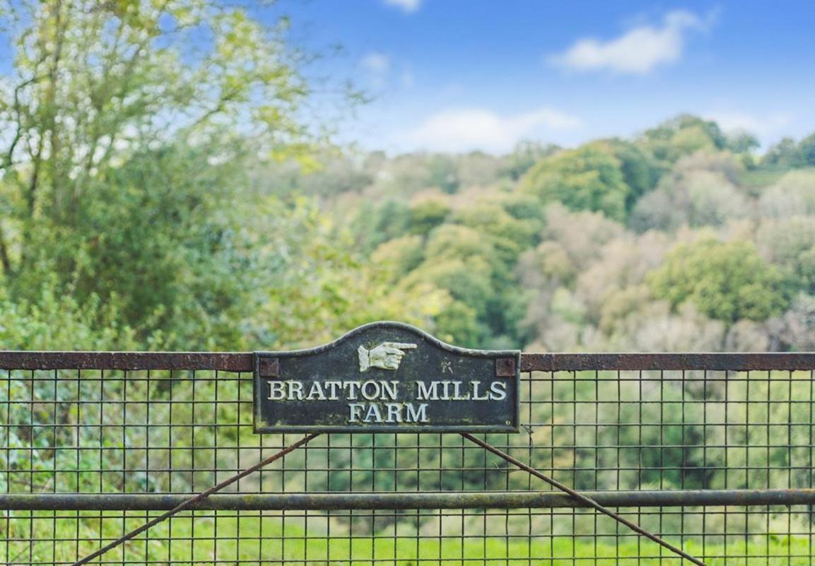 The Folly, Bratton Fleming Villa Exterior photo